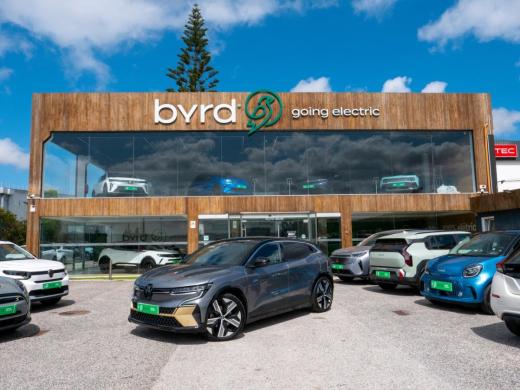 renault-megane-e-tech-2023-eletrico-0cc