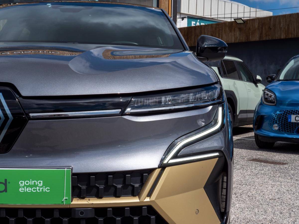 renault-megane-e-tech-2023-eletrico-0cc