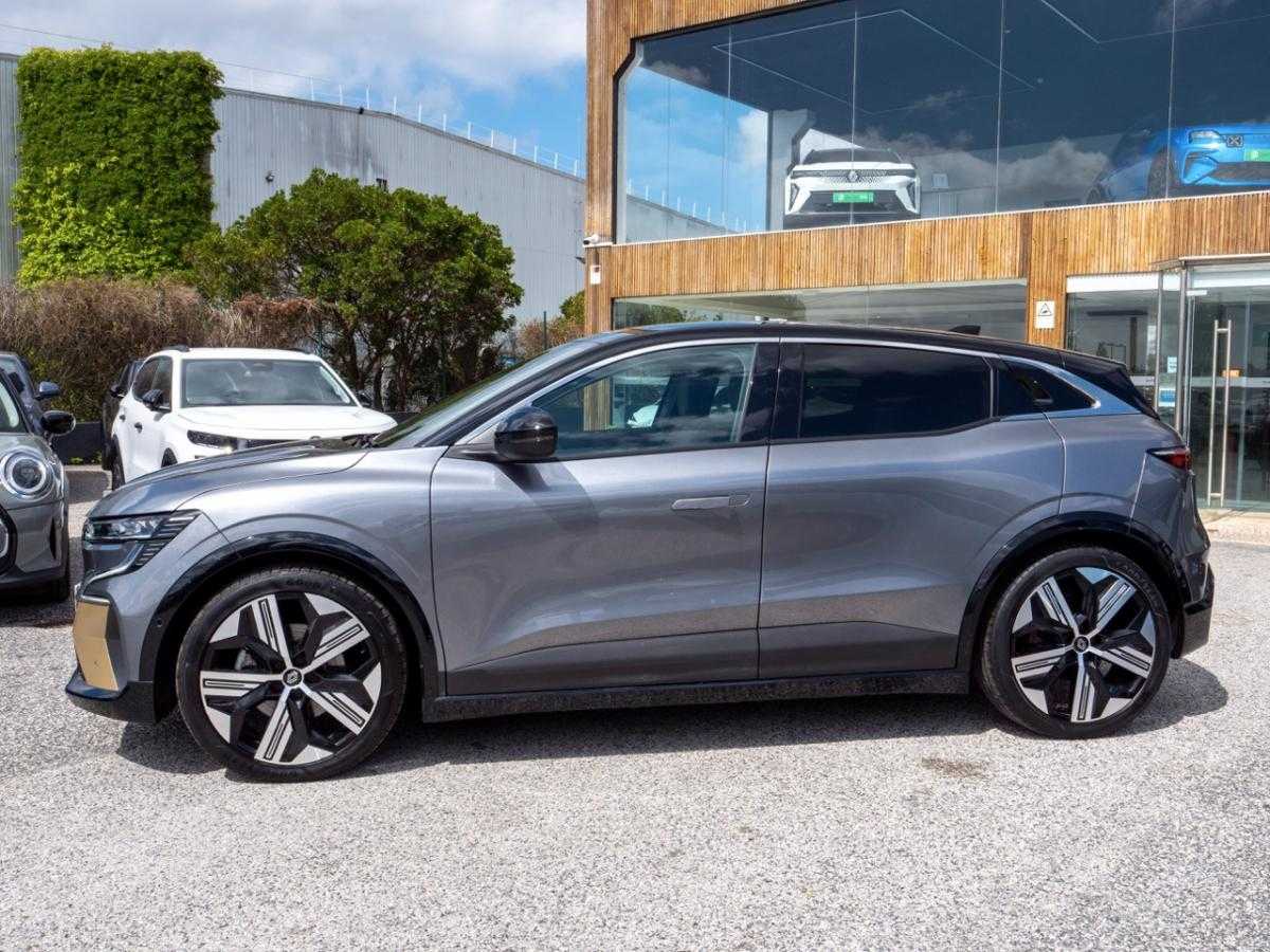 renault-megane-e-tech-2023-eletrico-0cc