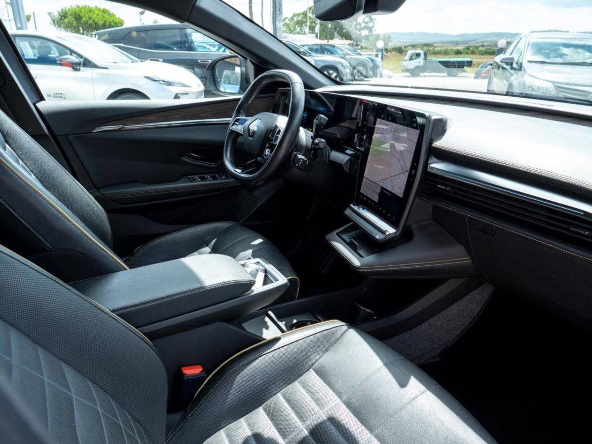 renault-megane-e-tech-2023-eletrico-0cc