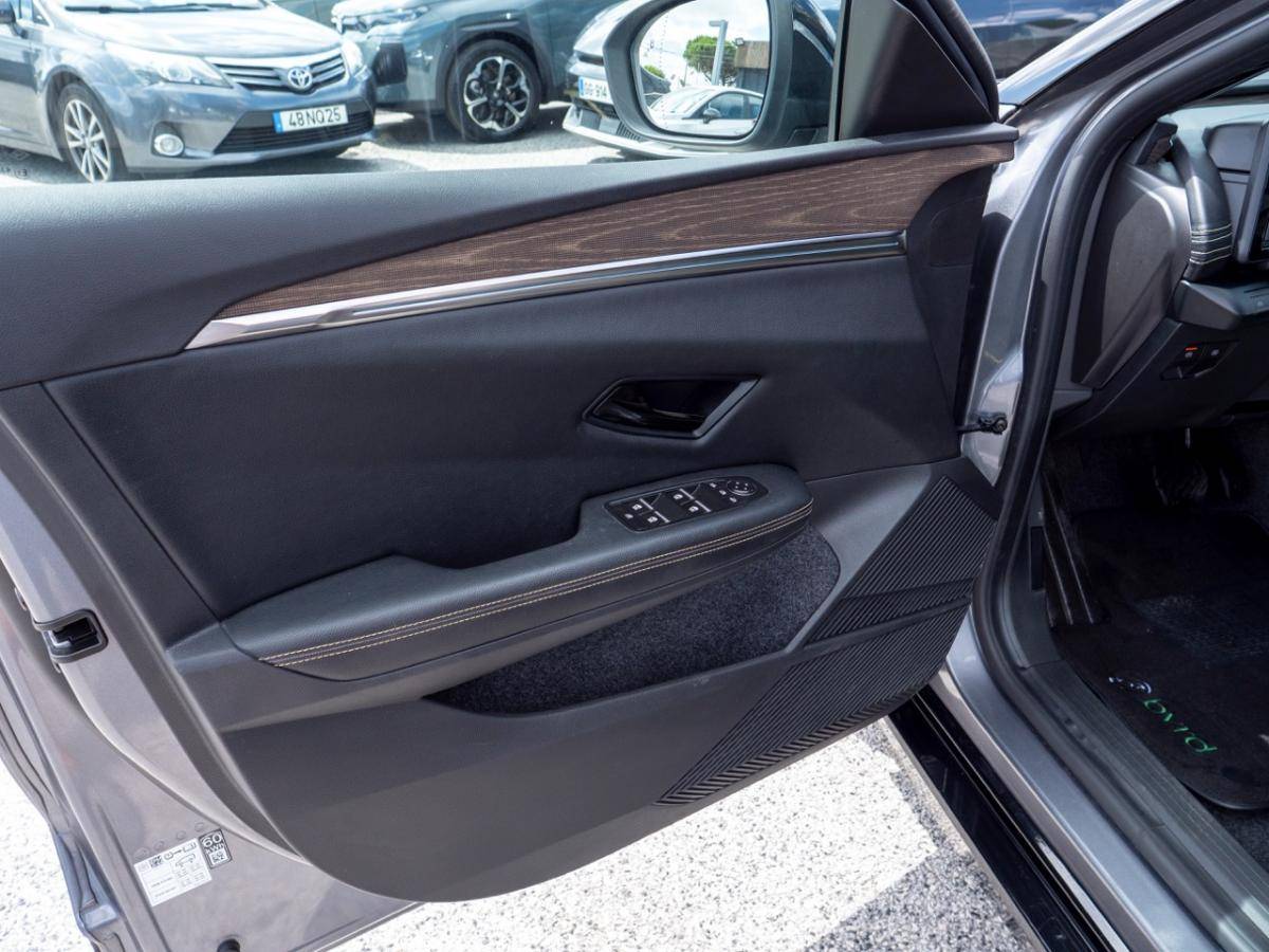 renault-megane-e-tech-2023-eletrico-0cc