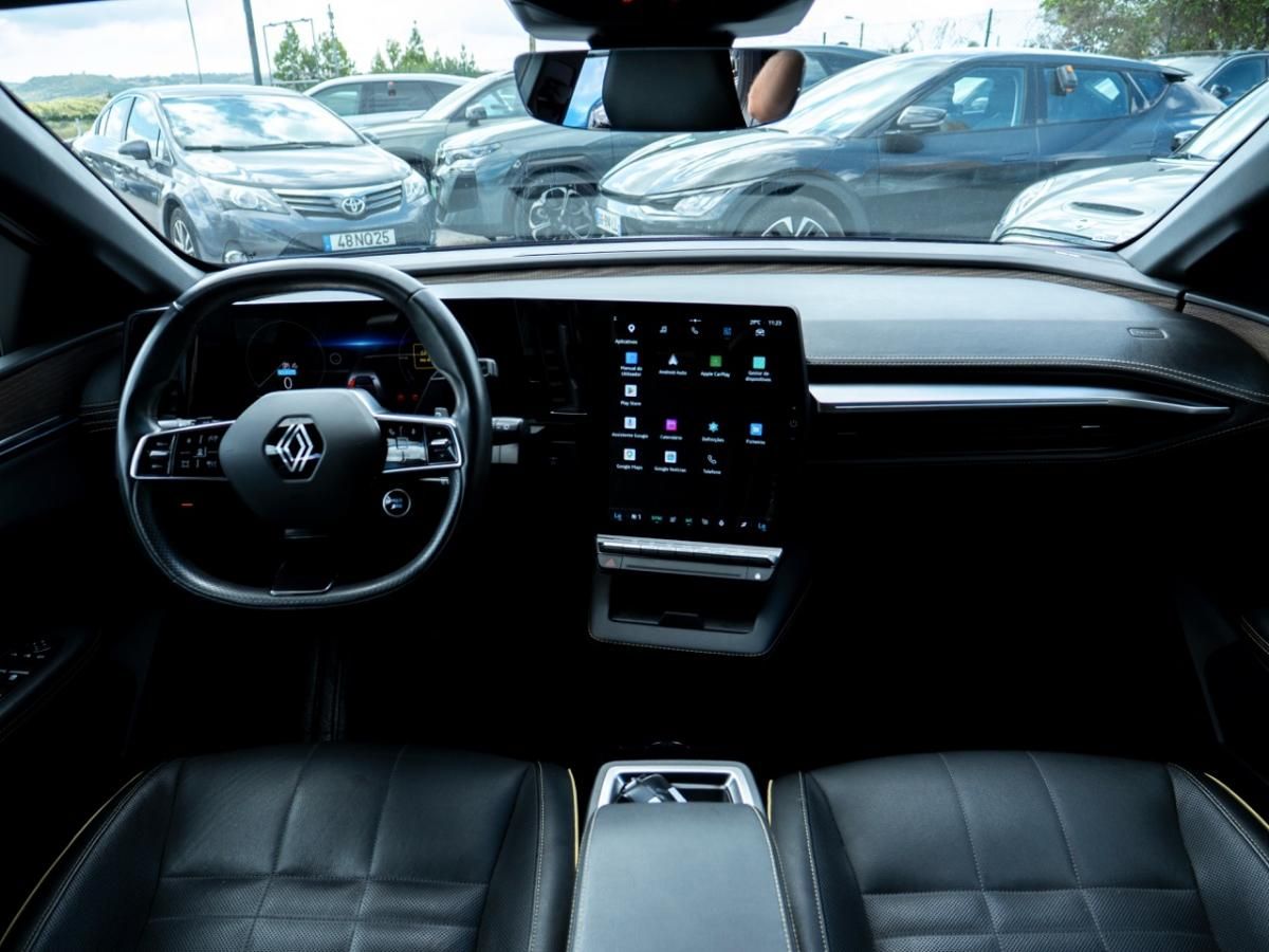 renault-megane-e-tech-2023-eletrico-0cc