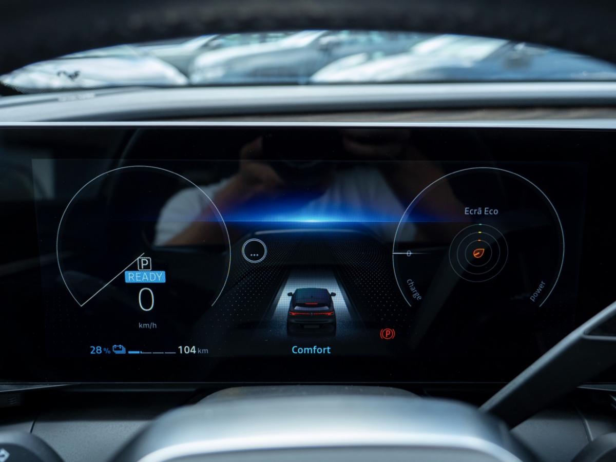 renault-megane-e-tech-2023-eletrico-0cc