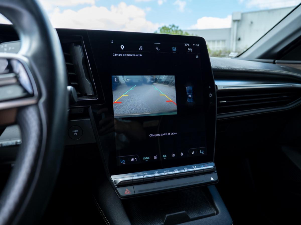 renault-megane-e-tech-2023-eletrico-0cc