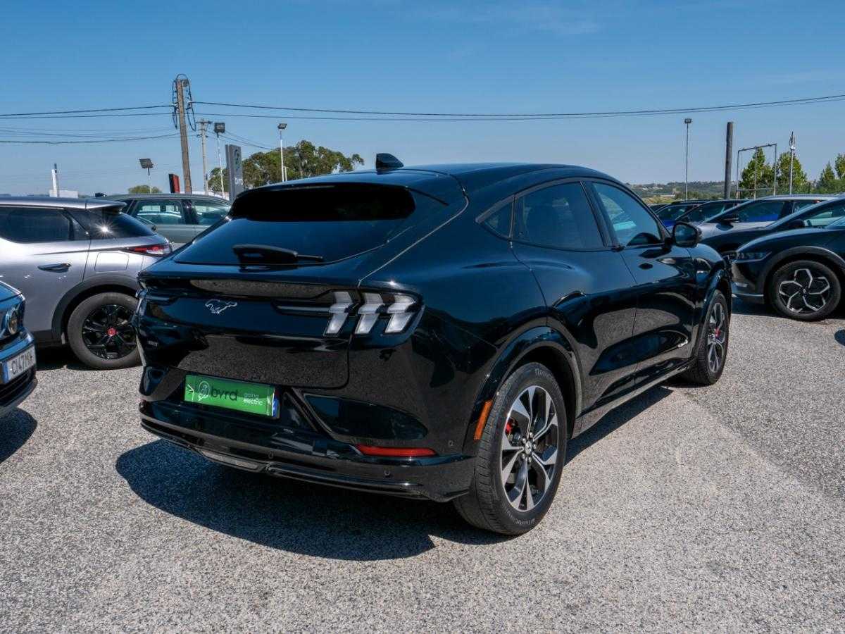 ford-mustang-mach-e-2023-eletrico-0cc