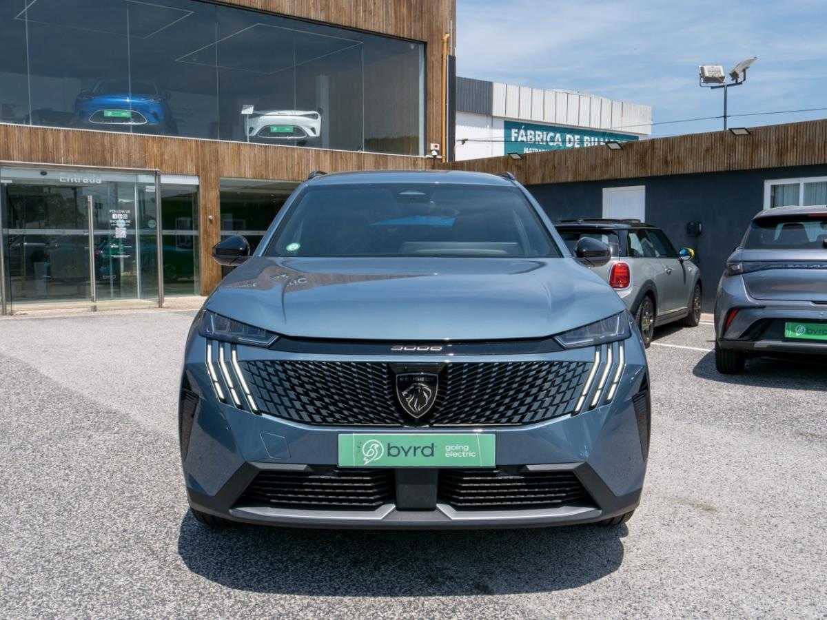 peugeot-e-2008-2025-eletrico-0cc