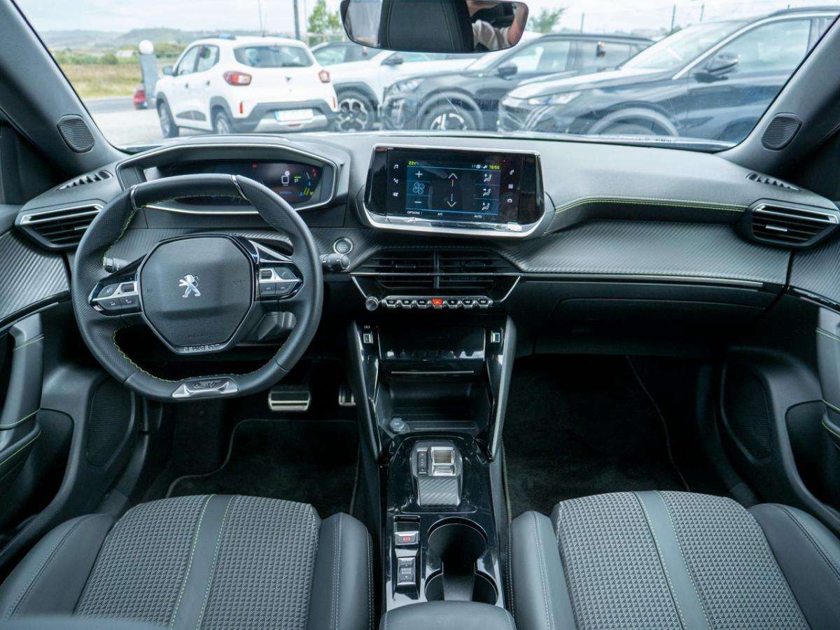 peugeot-e-2008-2023-eletrico-0cc