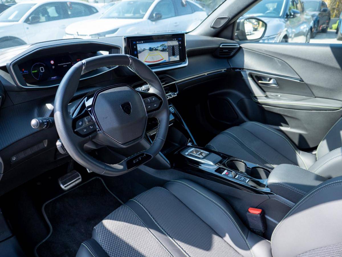 peugeot-e-2008-2025-eletrico-0cc