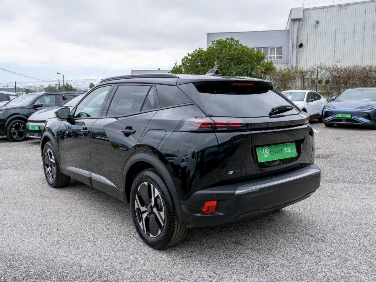 peugeot-e-2008-2025-eletrico-0cc