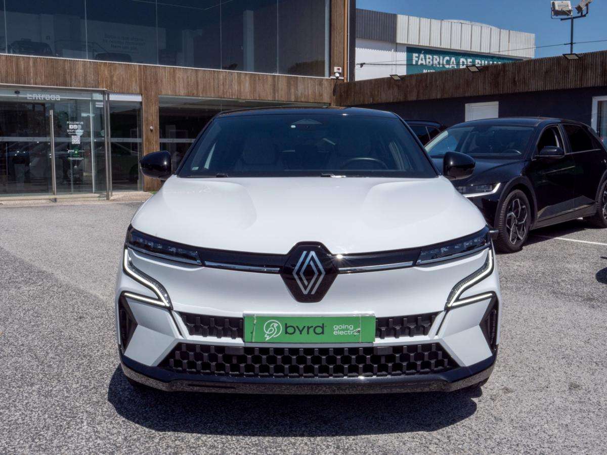 renault-megane-e-tech-2022-eletrico-0cc