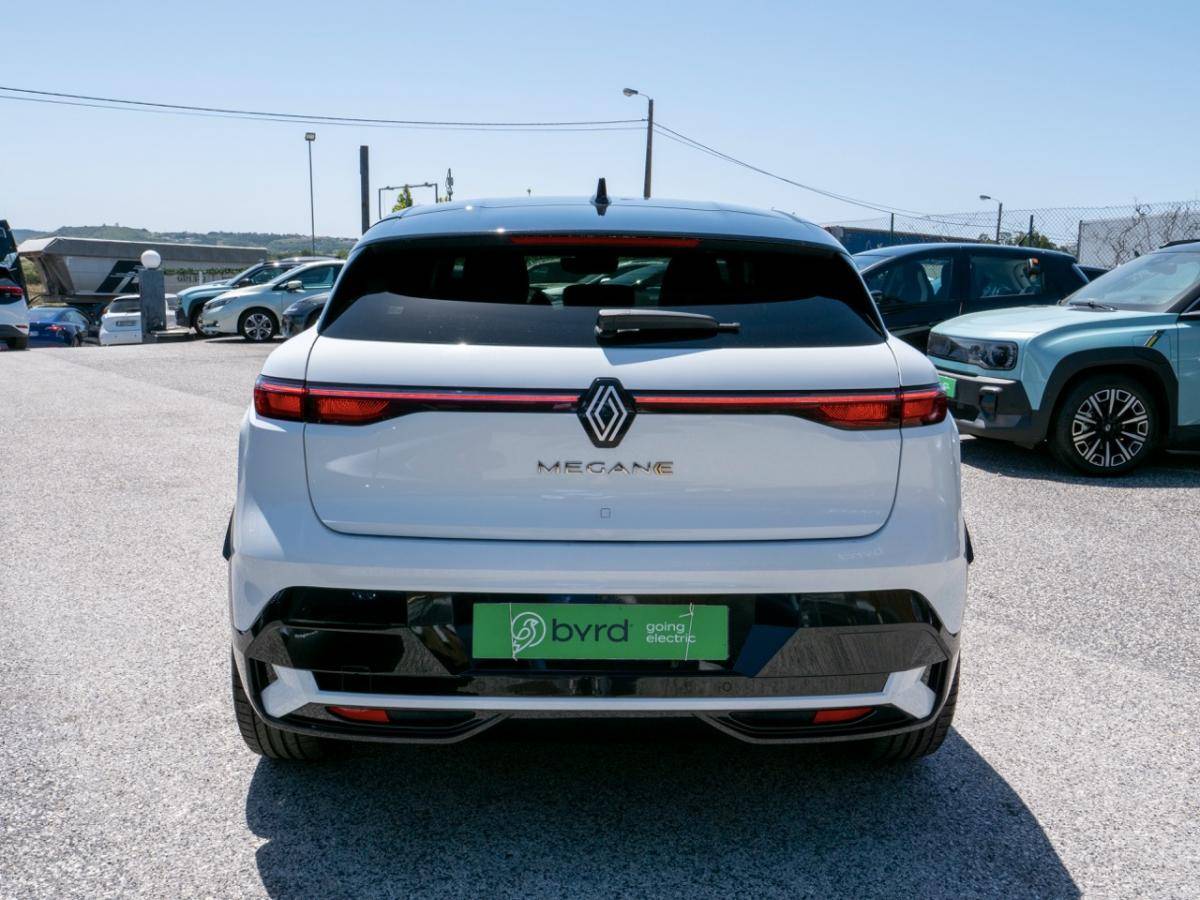 renault-megane-e-tech-2022-eletrico-0cc