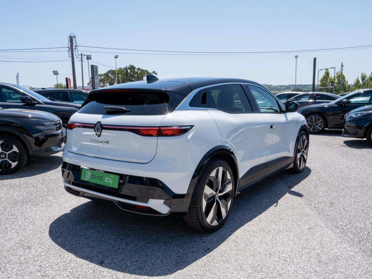 renault-megane-e-tech-2022-eletrico-0cc