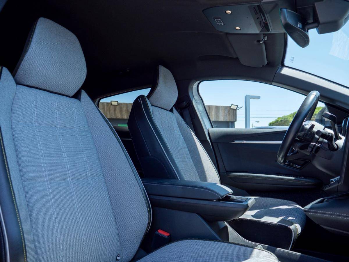 renault-megane-e-tech-2022-eletrico-0cc
