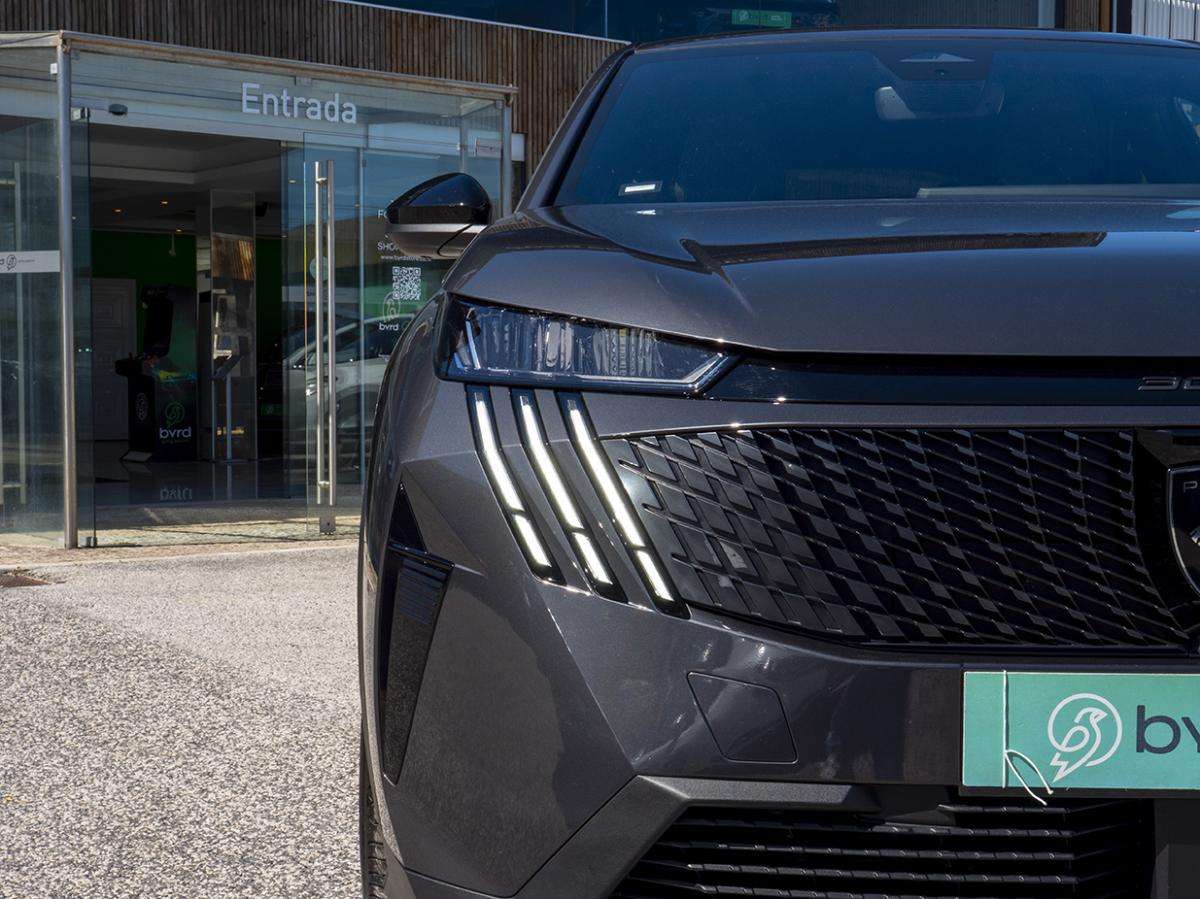 peugeot-e-3008-2025-eletrico-0cc