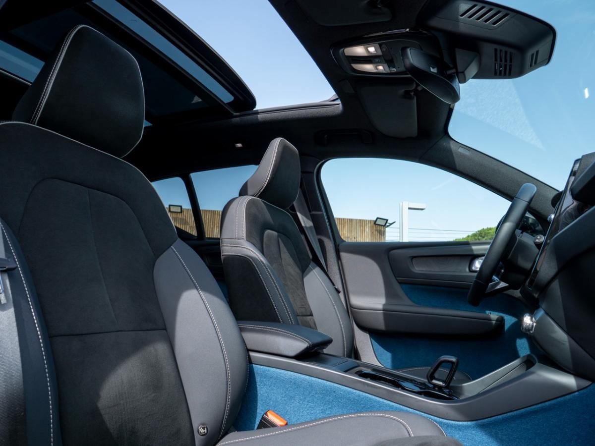 volvo-xc40-2023-eletrico-0cc