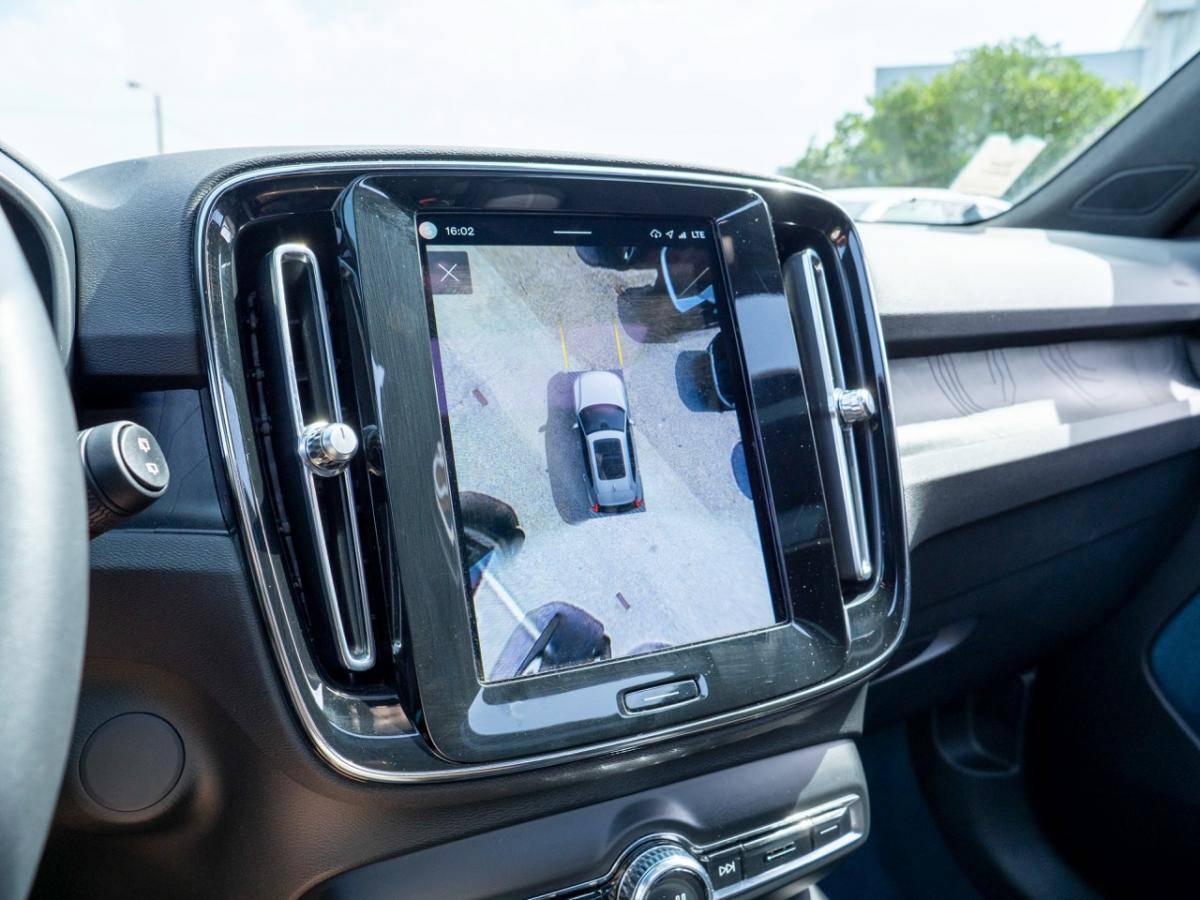 volvo-xc40-2023-eletrico-0cc