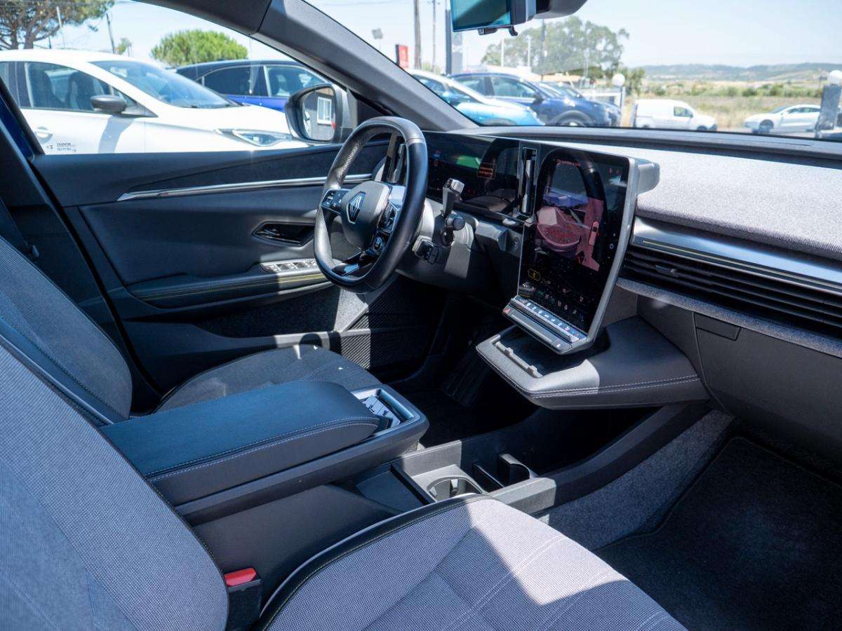renault-megane-e-tech-2024-eletrico-0cc