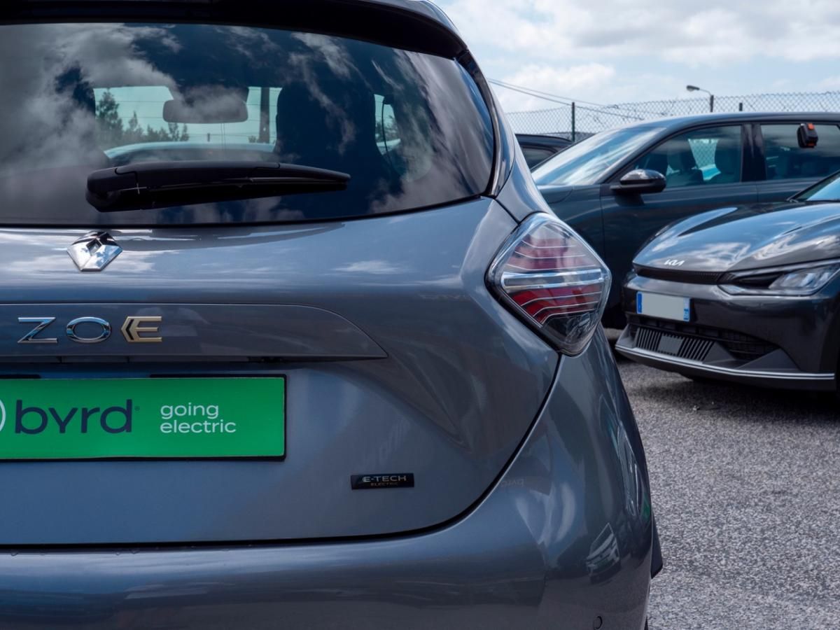 renault-zoe-2022-eletrico-0cc
