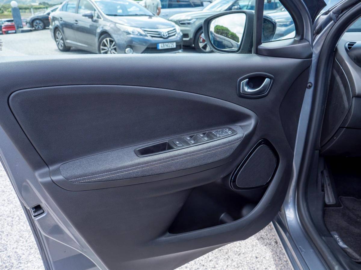 renault-zoe-2022-eletrico-0cc