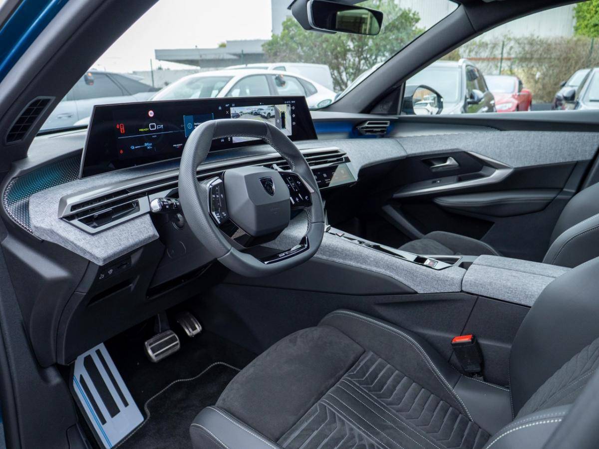 peugeot-e-3008-2025-eletrico-0cc