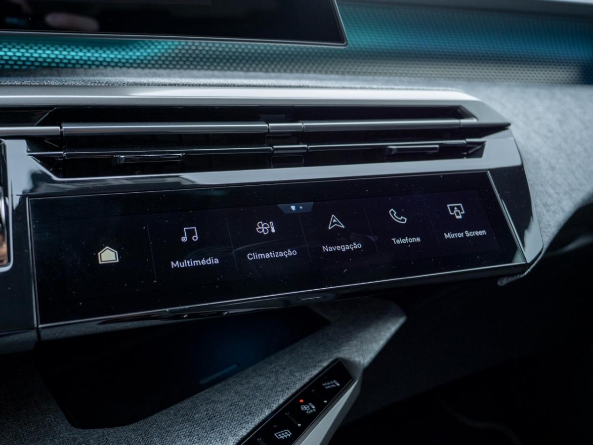 peugeot-e-3008-2025-eletrico-0cc