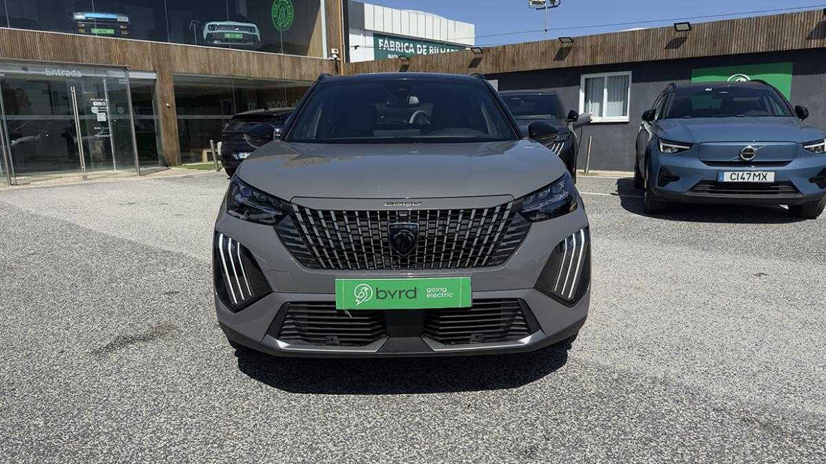 peugeot-e-2008-2025-eletrico-0cc