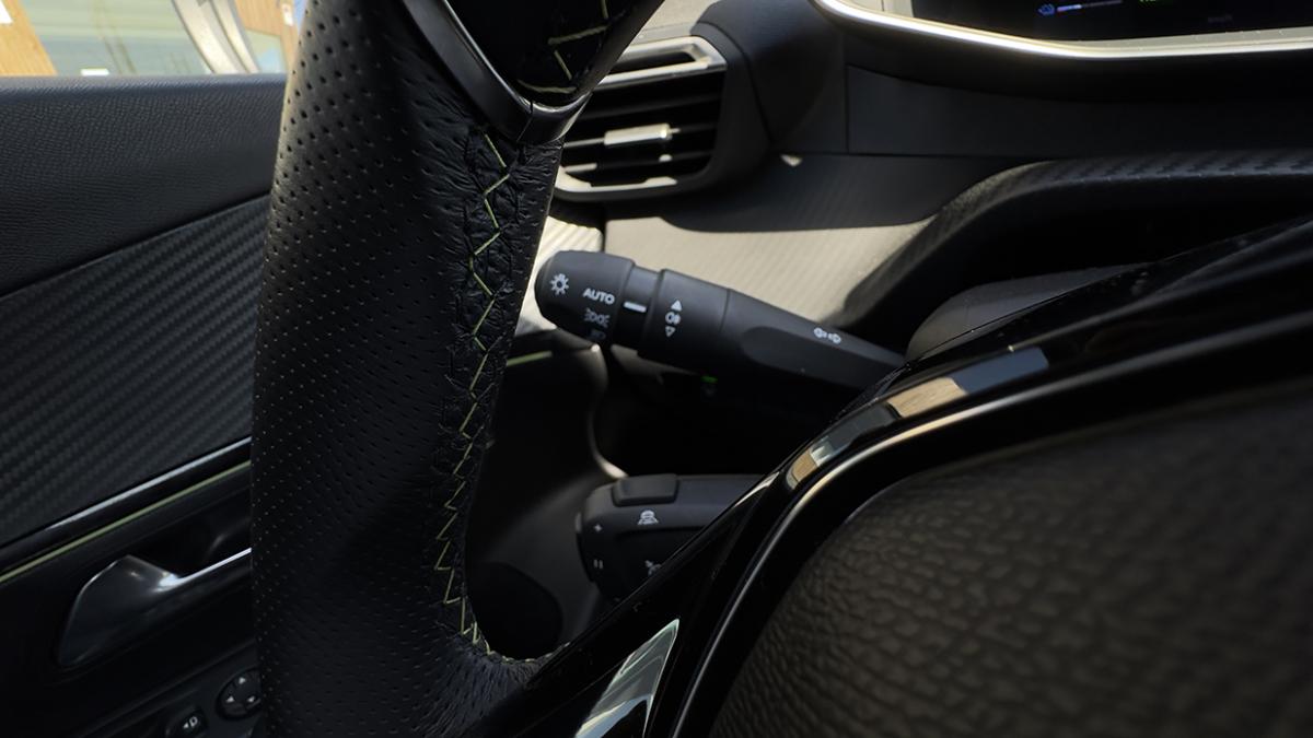 peugeot-e-2008-2025-eletrico-0cc
