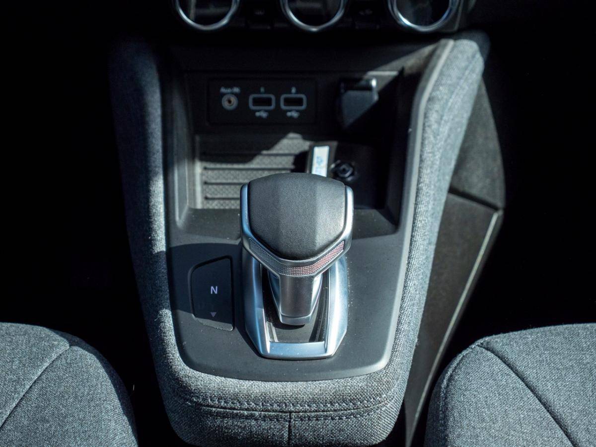 renault-zoe-2023-eletrico-0cc