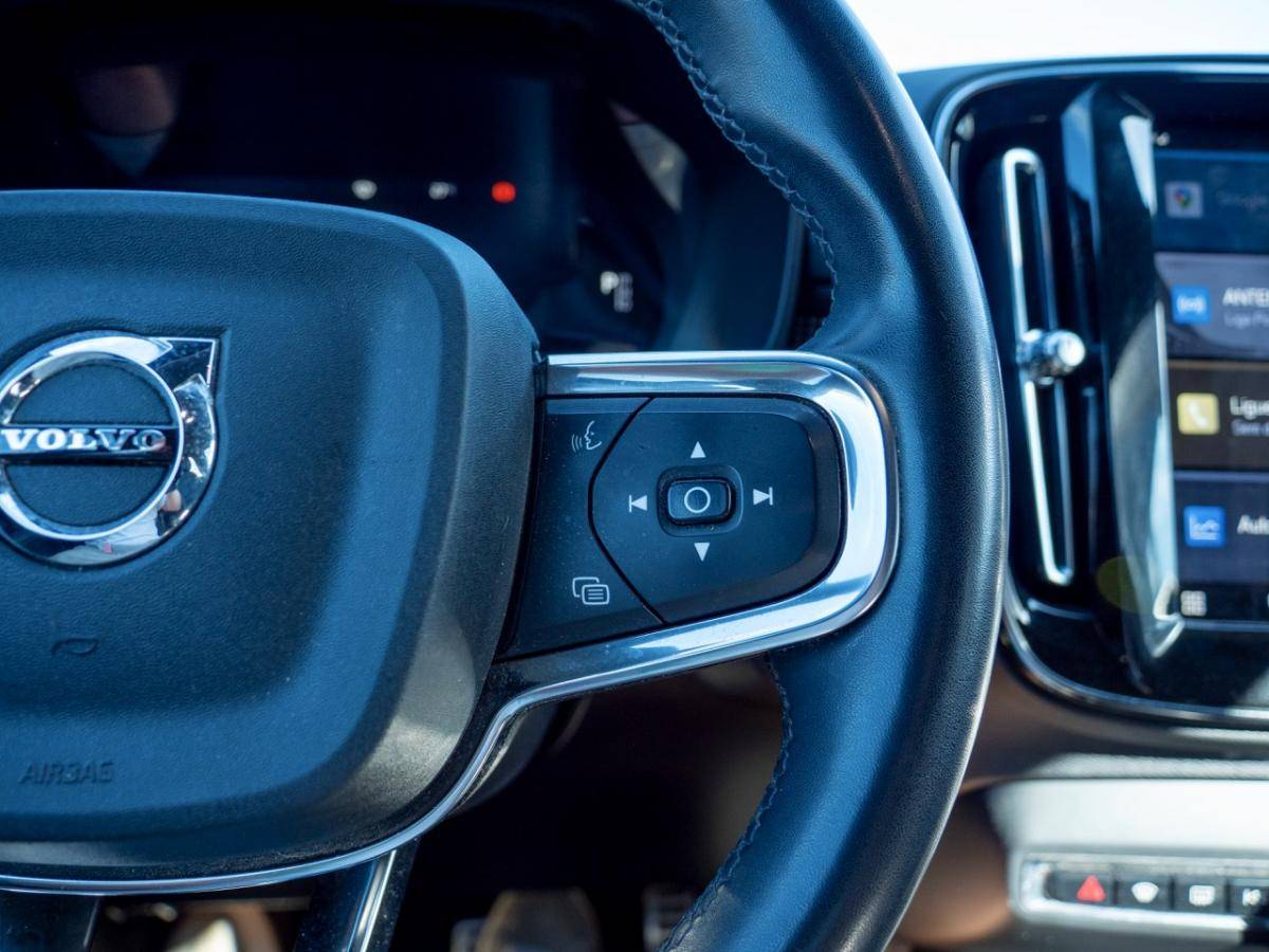 volvo-xc40-2022-eletrico-0cc