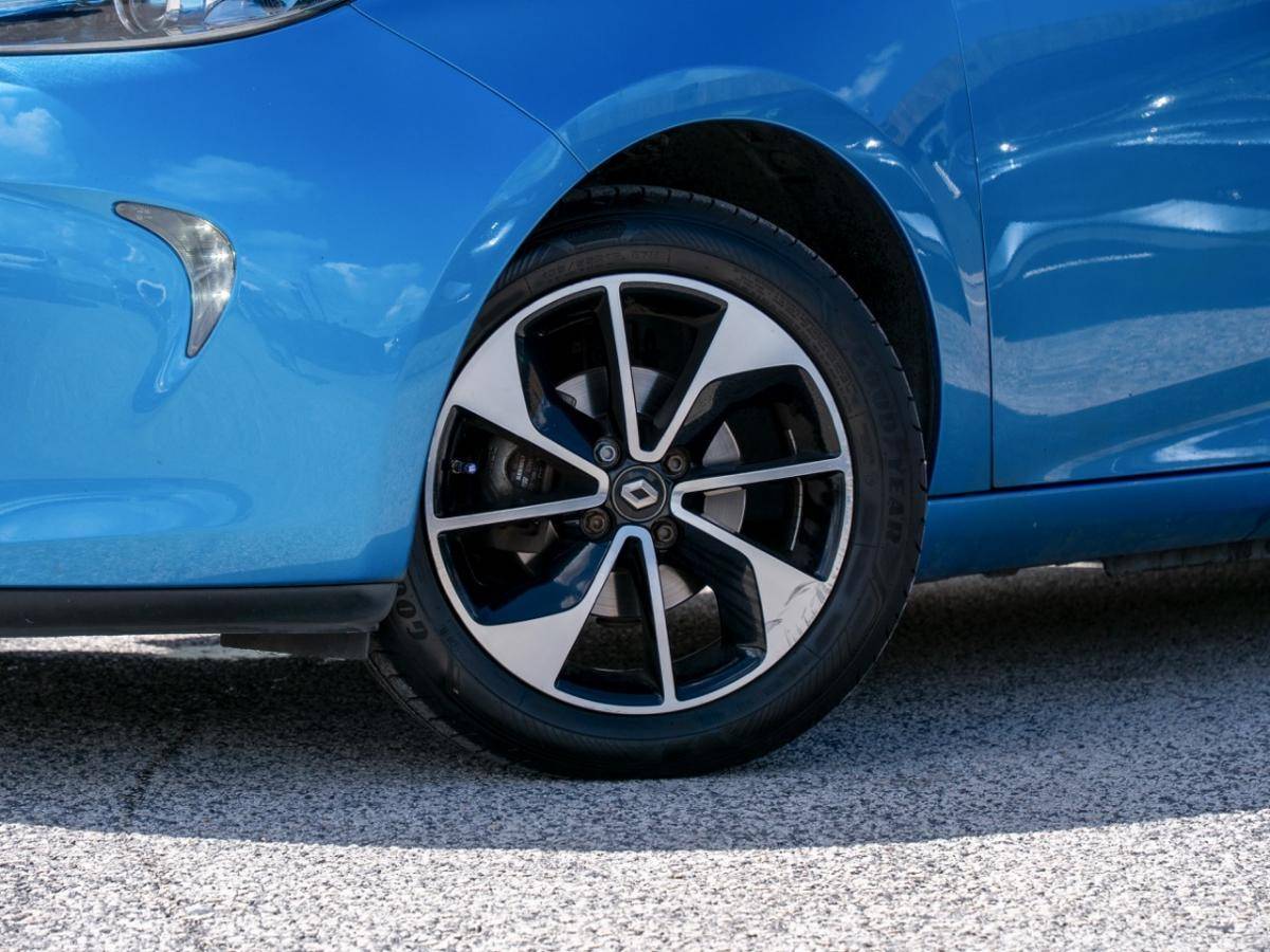 renault-zoe-2018-eletrico-0cc