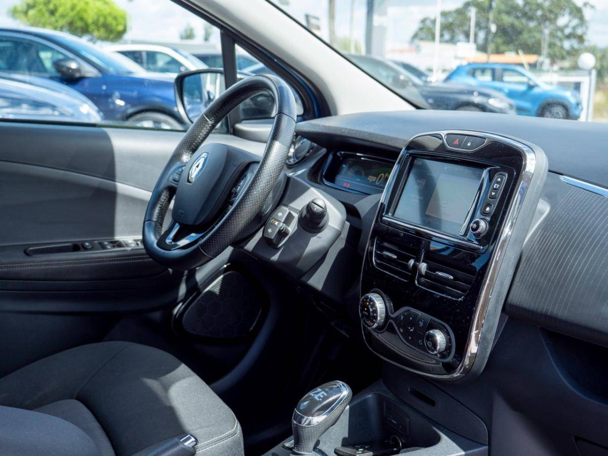 renault-zoe-2018-eletrico-0cc