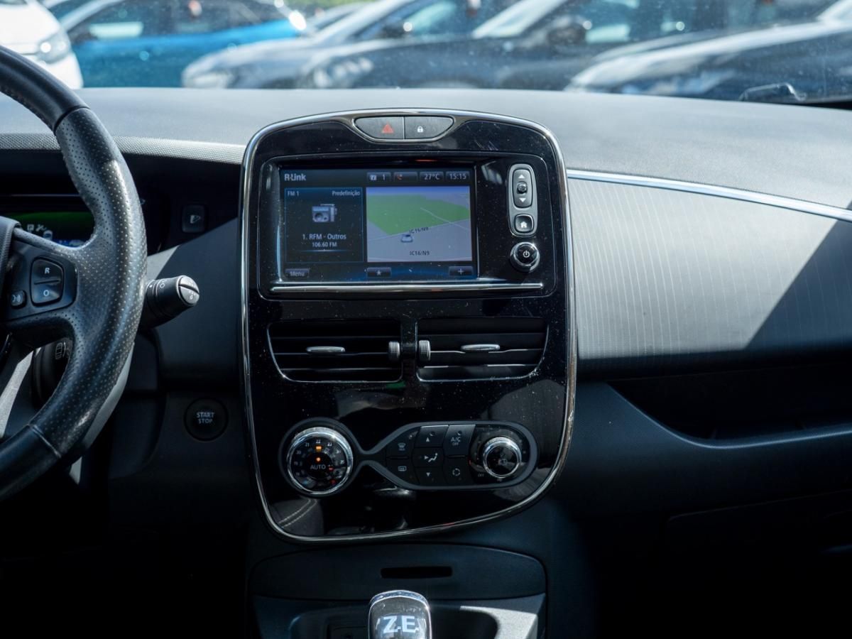 renault-zoe-2018-eletrico-0cc
