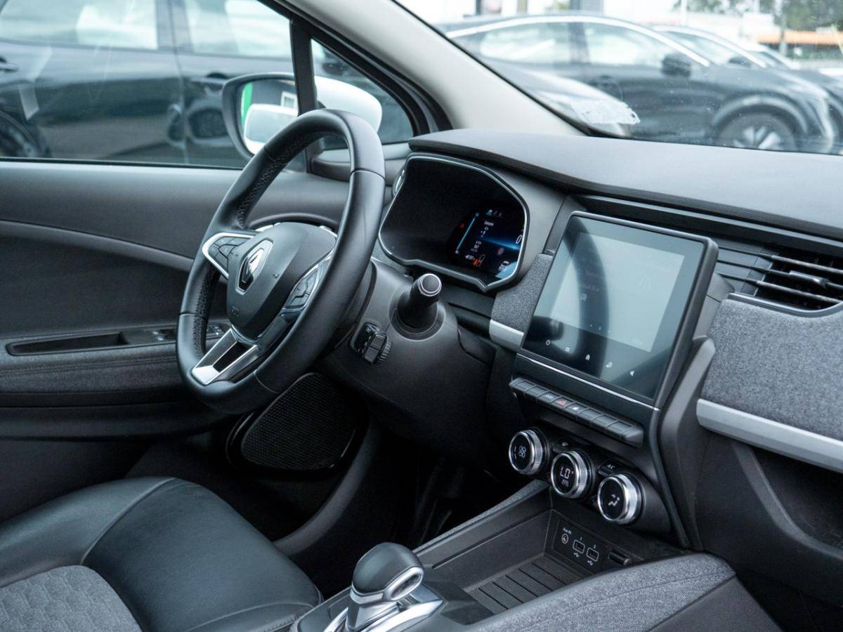 renault-zoe-2021-eletrico-0cc