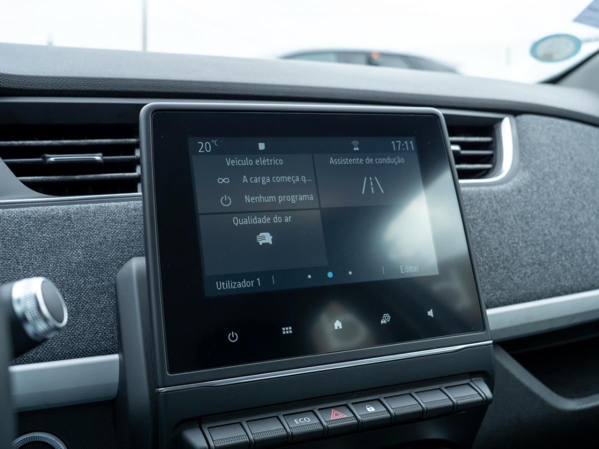 renault-zoe-2021-eletrico-0cc