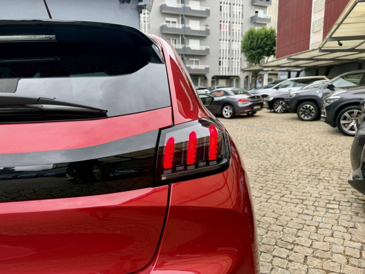 peugeot-208-2023-gasolina-1199cc