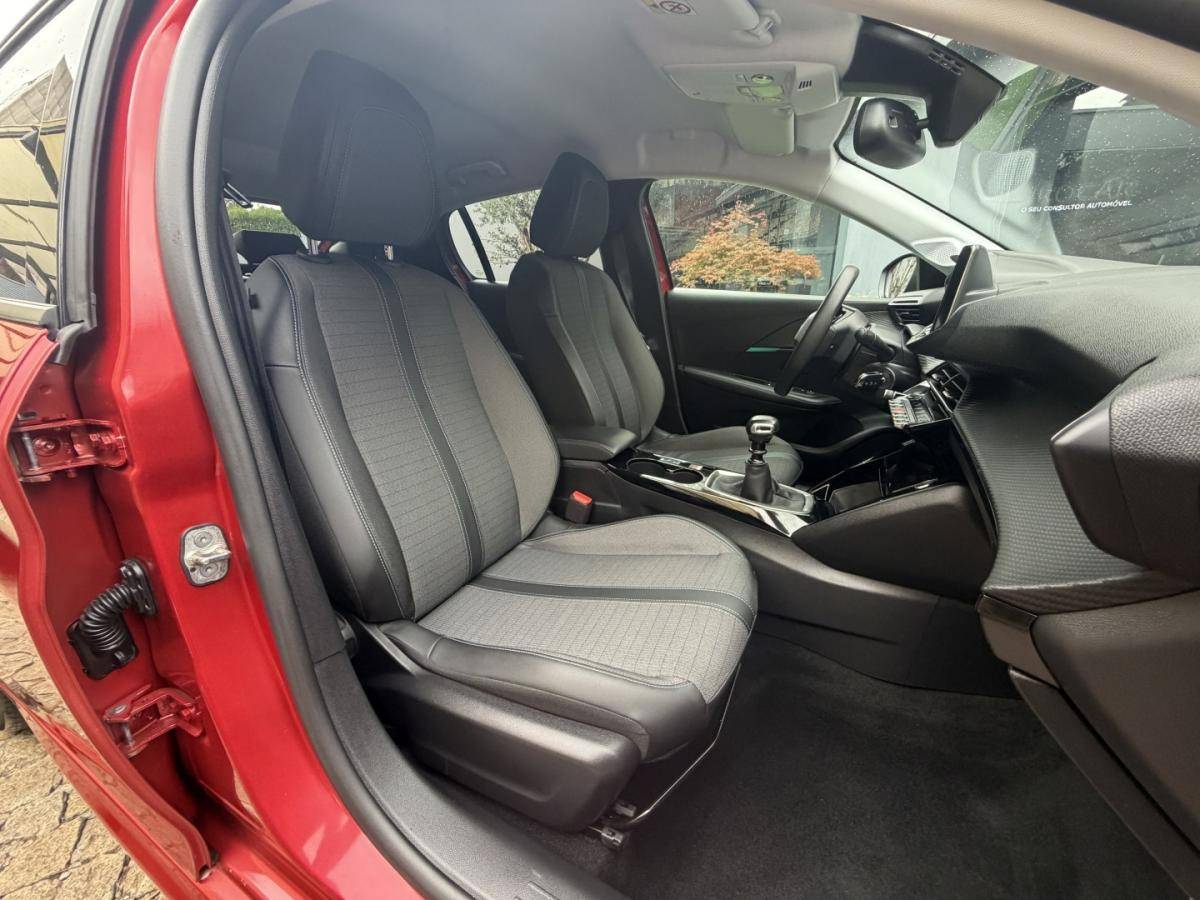 peugeot-208-2023-gasolina-1199cc
