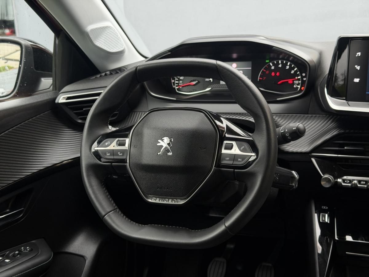 peugeot-208-2023-gasolina-1199cc