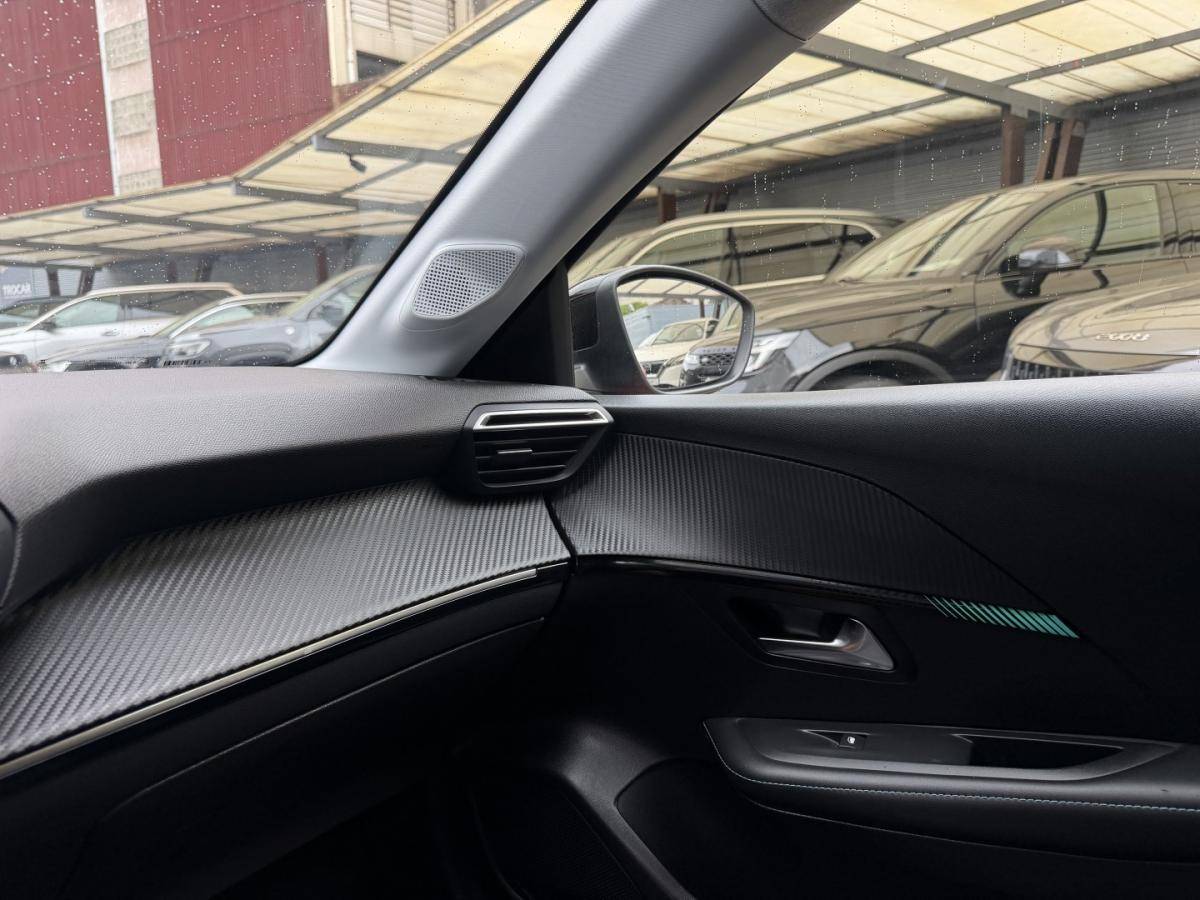 peugeot-208-2023-gasolina-1199cc