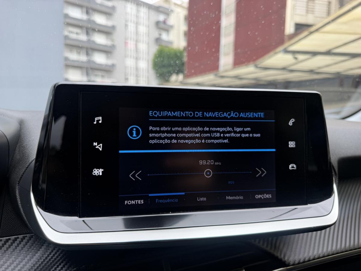 peugeot-208-2023-gasolina-1199cc