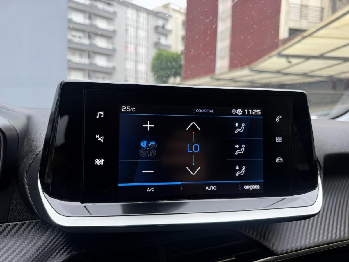 peugeot-208-2023-gasolina-1199cc