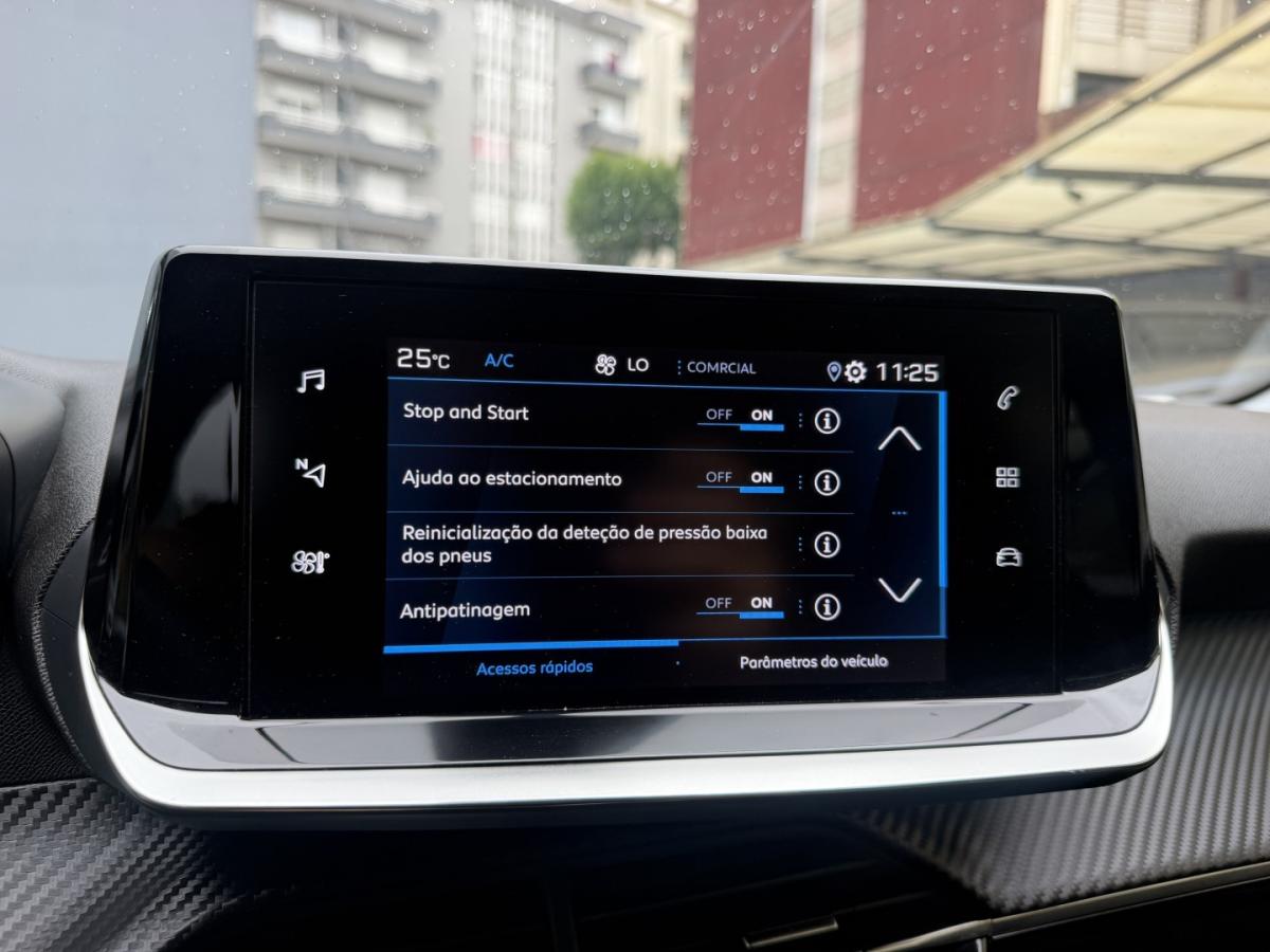 peugeot-208-2023-gasolina-1199cc
