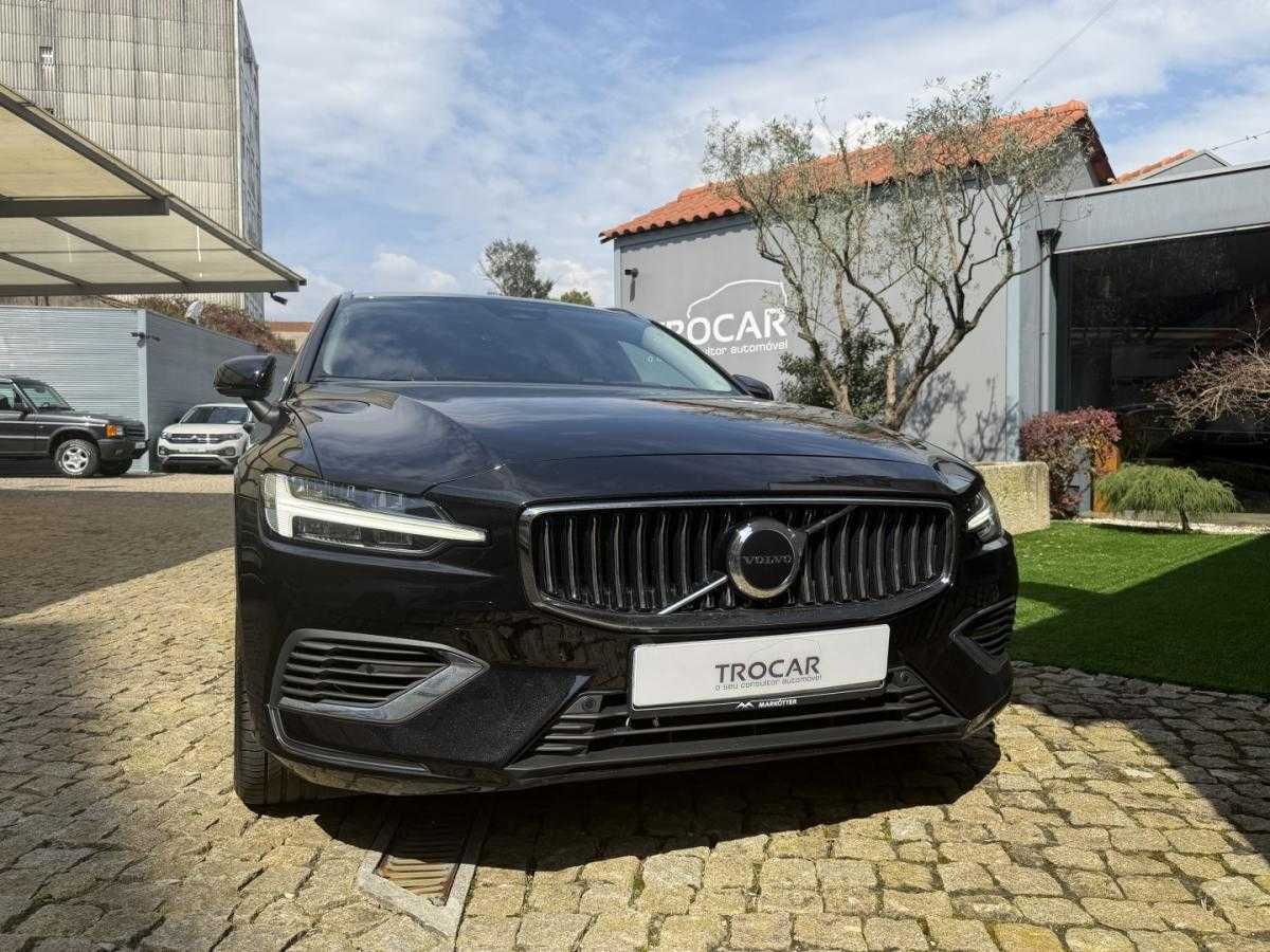 volvo-v60-2023-hibrido-1969cc