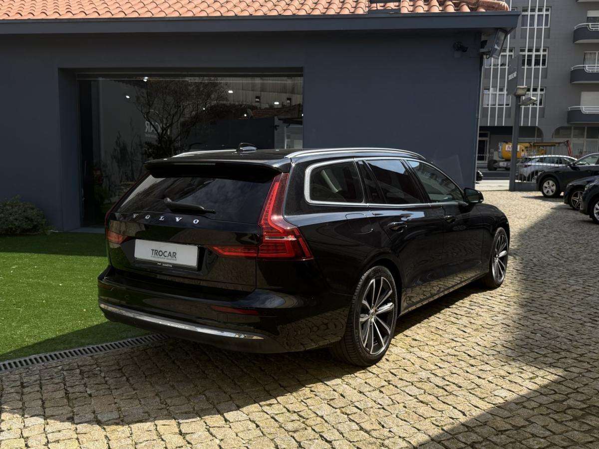 volvo-v60-2023-hibrido-1969cc