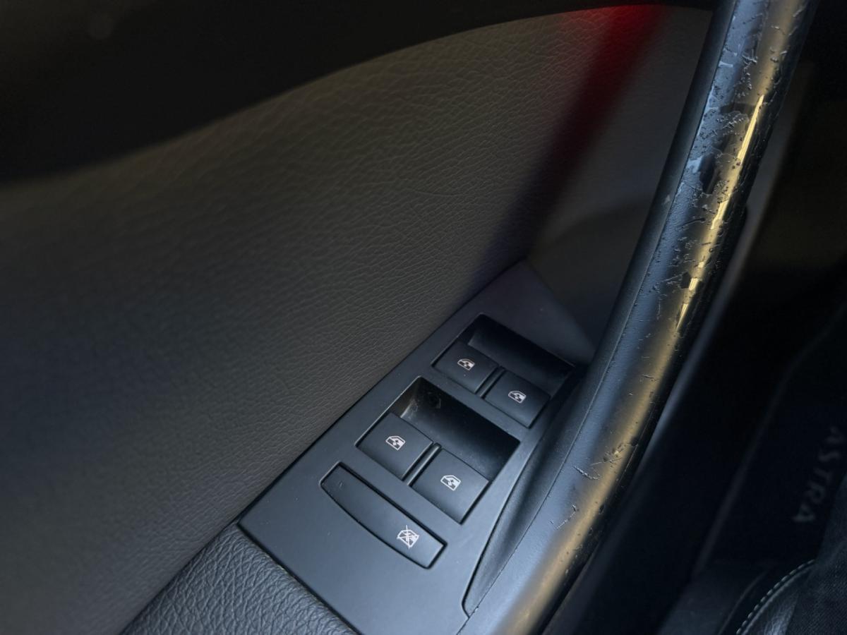 opel-astra-2015-diesel-1598cc