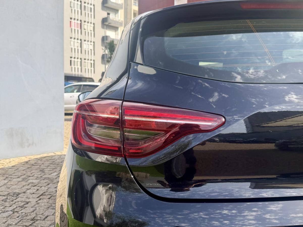 renault-clio-2021-hibrido-1598cc