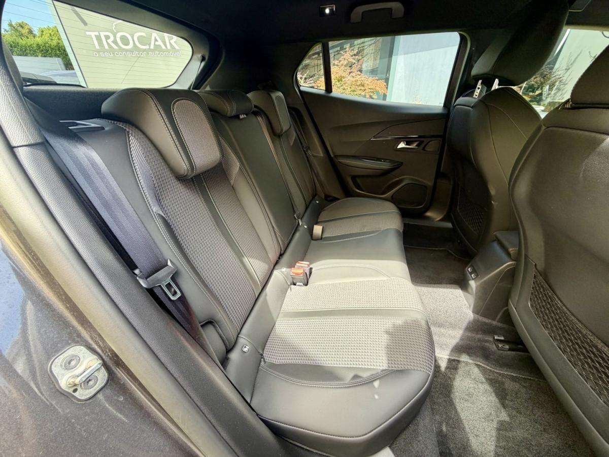 peugeot-2008-2022-diesel-1499cc