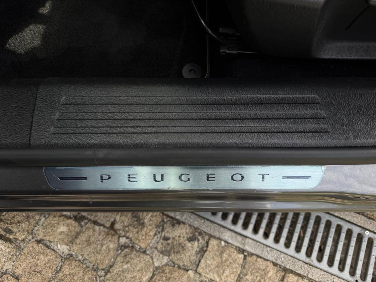 peugeot-2008-2022-diesel-1499cc