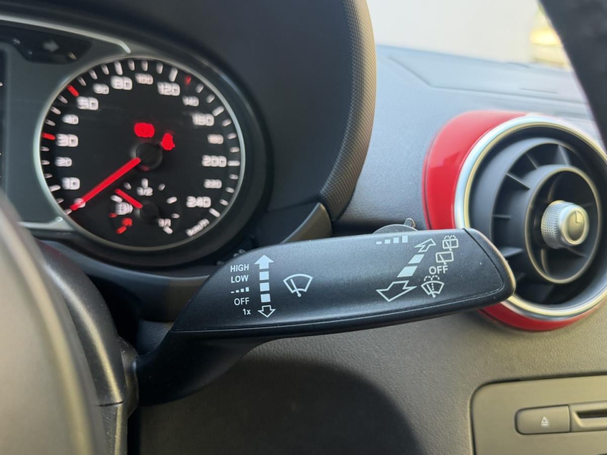 audi-a1-sportback-2014-diesel-1598cc