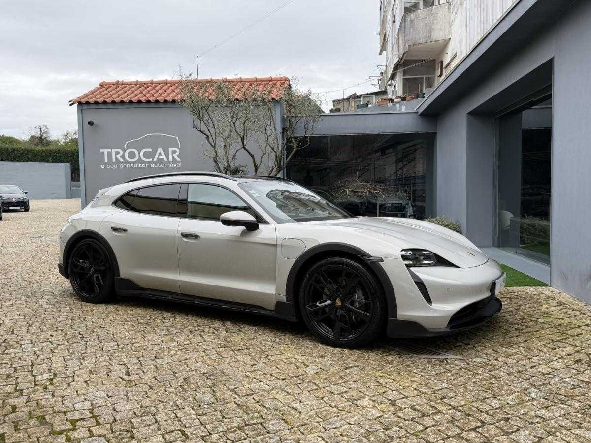 porsche-taycan-2022-eletrico-0cc