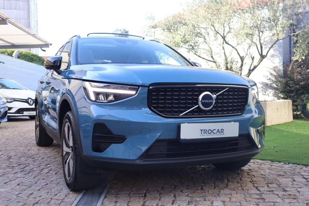 volvo-xc40-2023-hibrido-1477cc